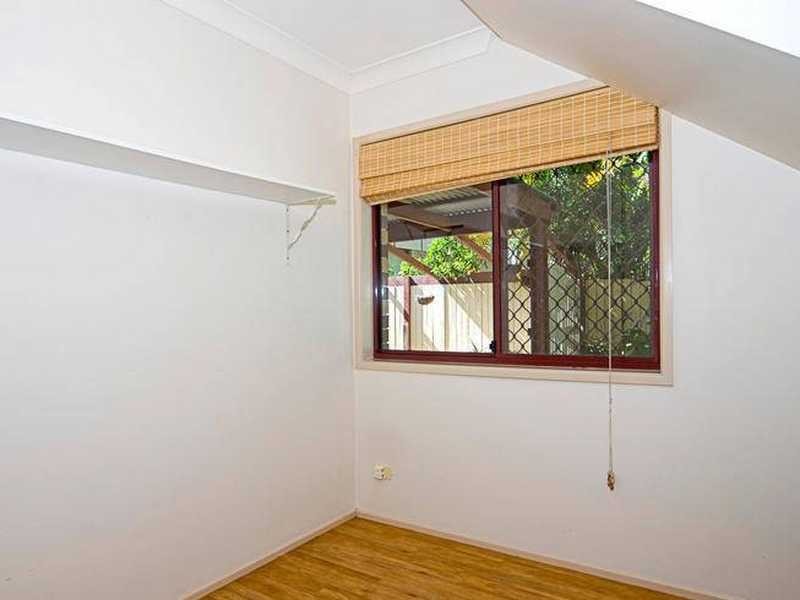 Unit 2/46 46 Walton Street, Southport QLD 4215