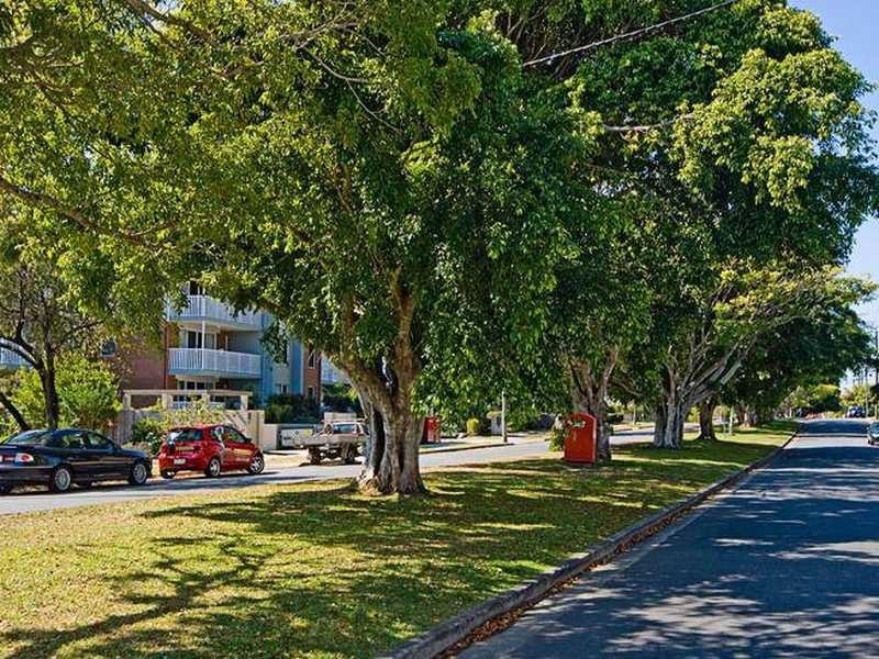 Unit 2/46 46 Walton Street, Southport QLD 4215