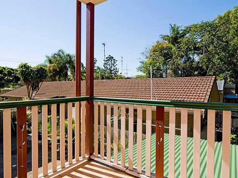 Unit 2/46 46 Walton Street, Southport QLD 4215
