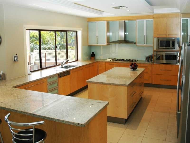 Paradise Point QLD 4216