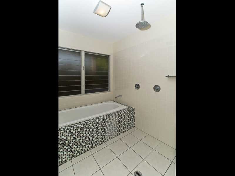 27 Collins Lane, Casuarina NSW 2487