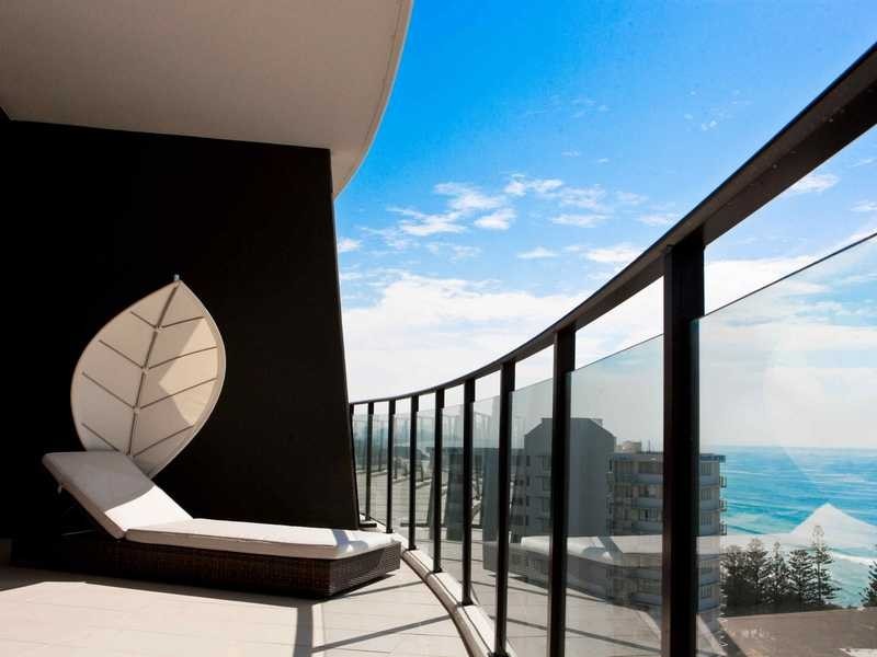 Apartment/2-14 The Esplanade, Burleigh Heads QLD 4220