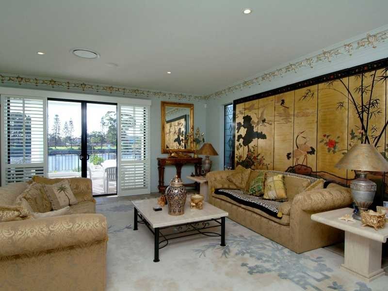 Broadbeach QLD 4218