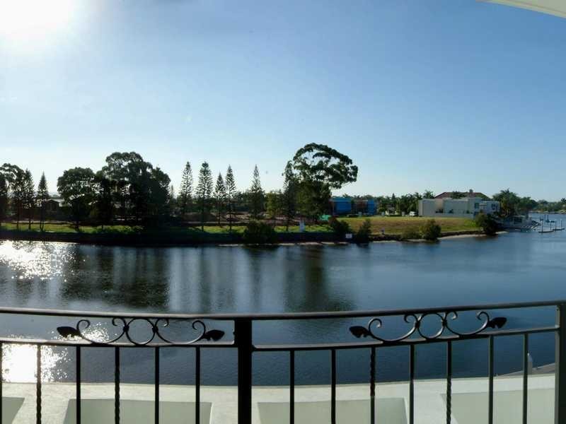 Broadbeach QLD 4218