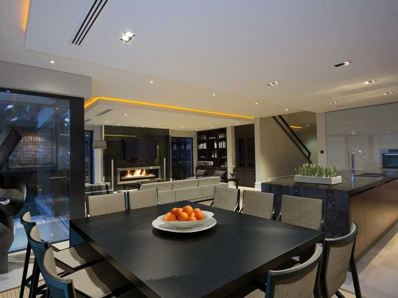 52 The Promenade, Isle Of Capri QLD 4217