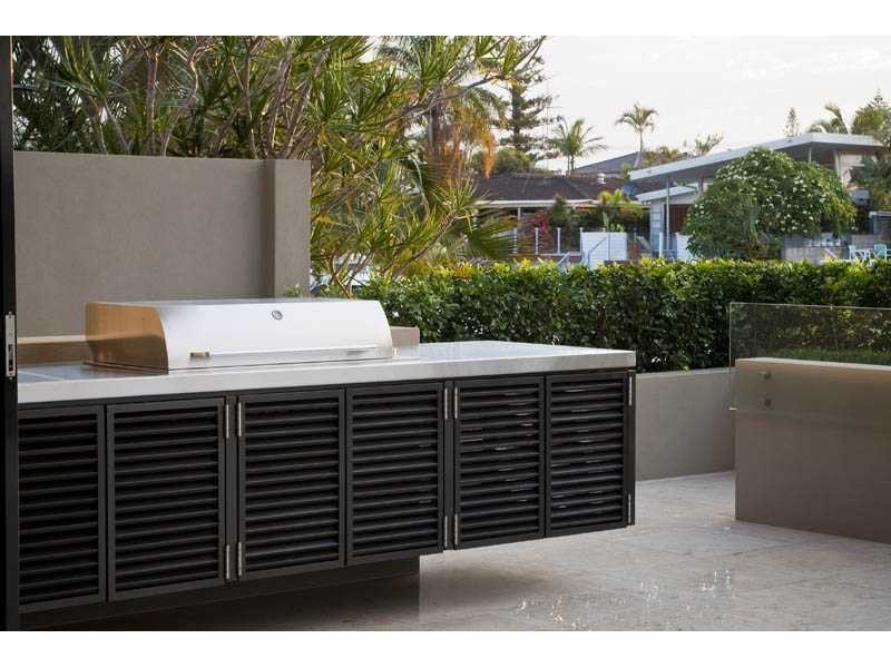 52 The Promenade, Isle Of Capri QLD 4217