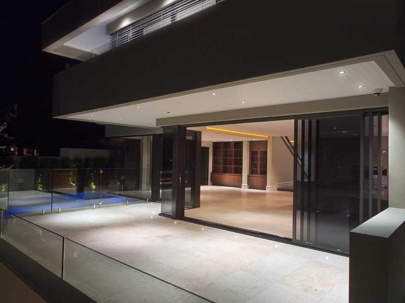 52 The Promenade, Isle Of Capri QLD 4217