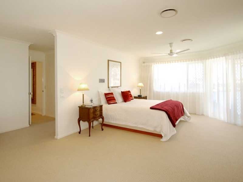 12 Portobello Drive, Mermaid Waters QLD 4218