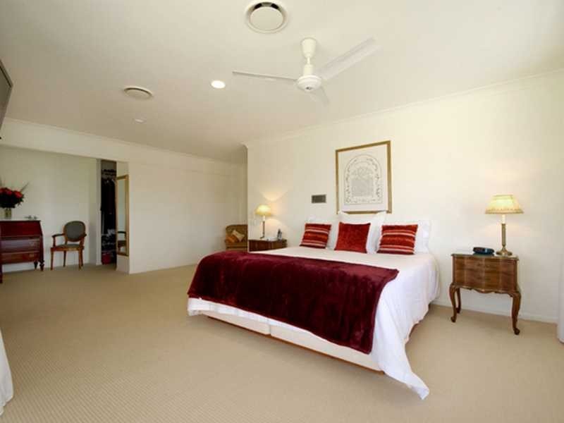 12 Portobello Drive, Mermaid Waters QLD 4218