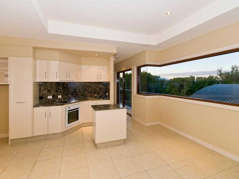 813 Legend Trail, Robina QLD 4226