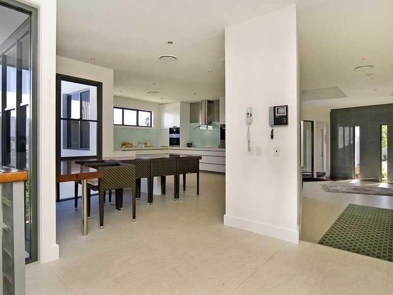 4711 The Parkway, Hope Island QLD 4212