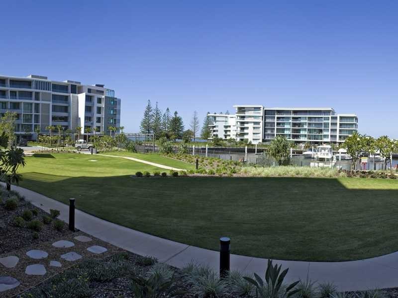 Apartment 6104/ 323 Bayview Street, Hollywell QLD 4216