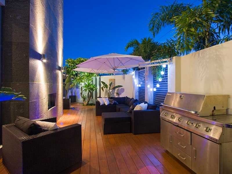 23 Messines Crescent, Miami QLD 4220