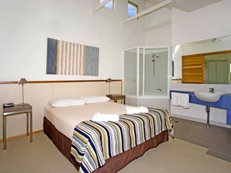 8 Mainwaring, Casuarina NSW 2487