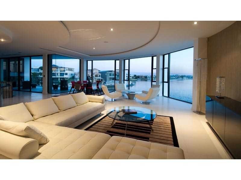26 Hampton Court, Sovereign Islands QLD 4216