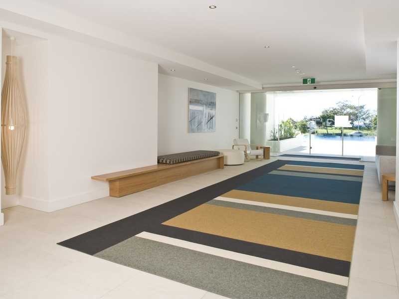 204/2 Creek Street, Kirra QLD 4225