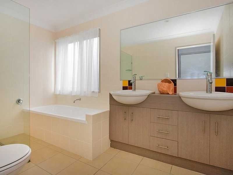 1/692 Casuarina Way, Casuarina NSW 2487