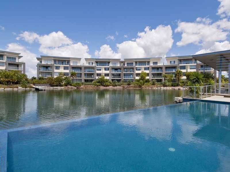 3-5 Pendraat Parade, Hope Island QLD 4212