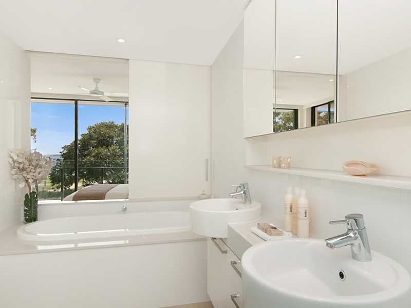 Apartment 7408/323 Bayview Street, Hollywell QLD 4216