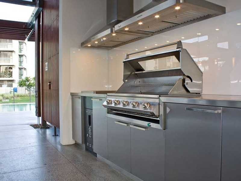 Penthouse 7602/323 Bayview Street, Hollywell QLD 4216