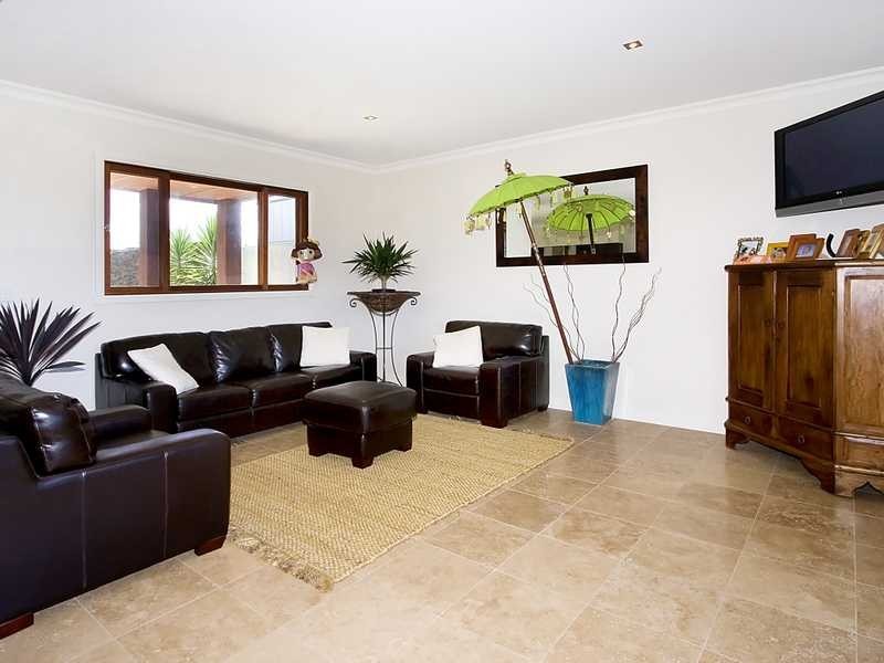 8 Hyndes Lane, Casuarina NSW 2487