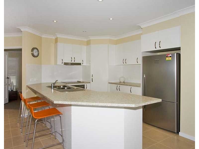 18 Newcastle Drive, Pottsville NSW 2489