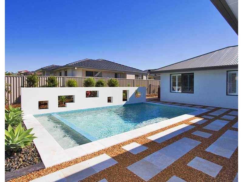 18 Newcastle Drive, Pottsville NSW 2489