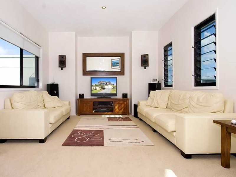 8 Malibu Circuit, Kingscliff NSW 2487