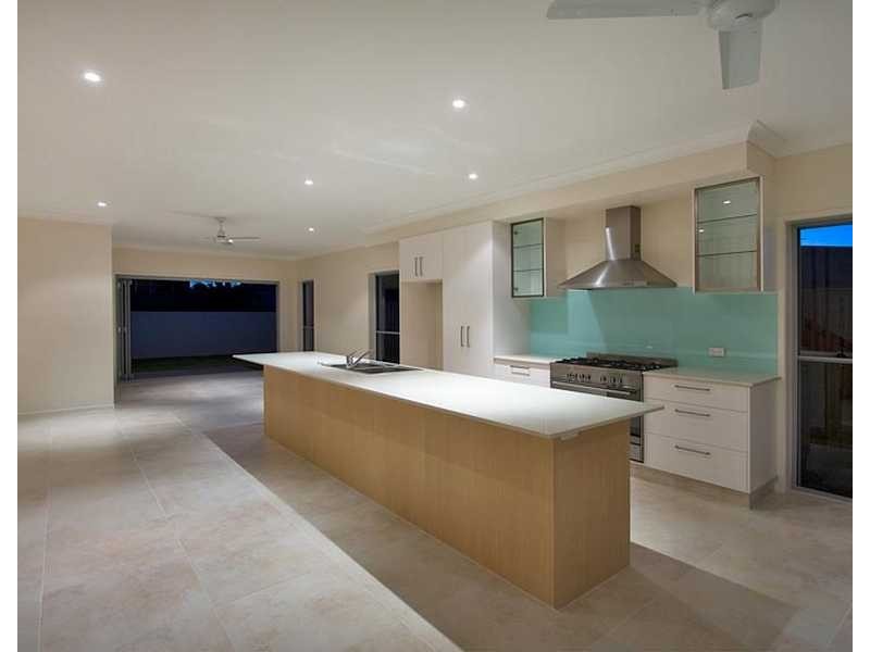 2/6 Coogera Lane, Casuarina NSW 2487