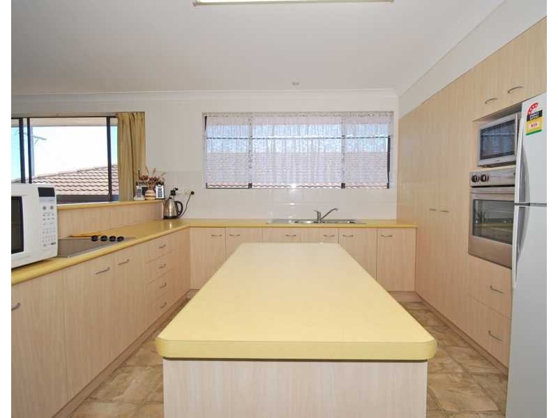 32 Mcphail Ave, Kingscliff NSW 2487