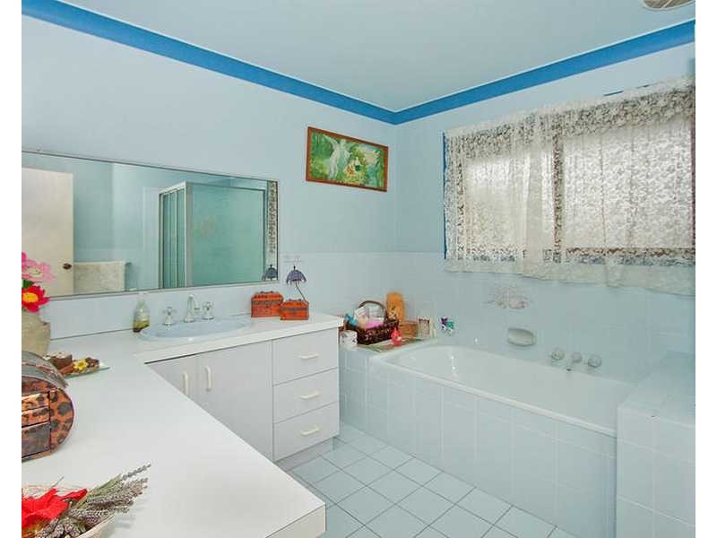 60 Pioneer Parade, Banora Point NSW 2486