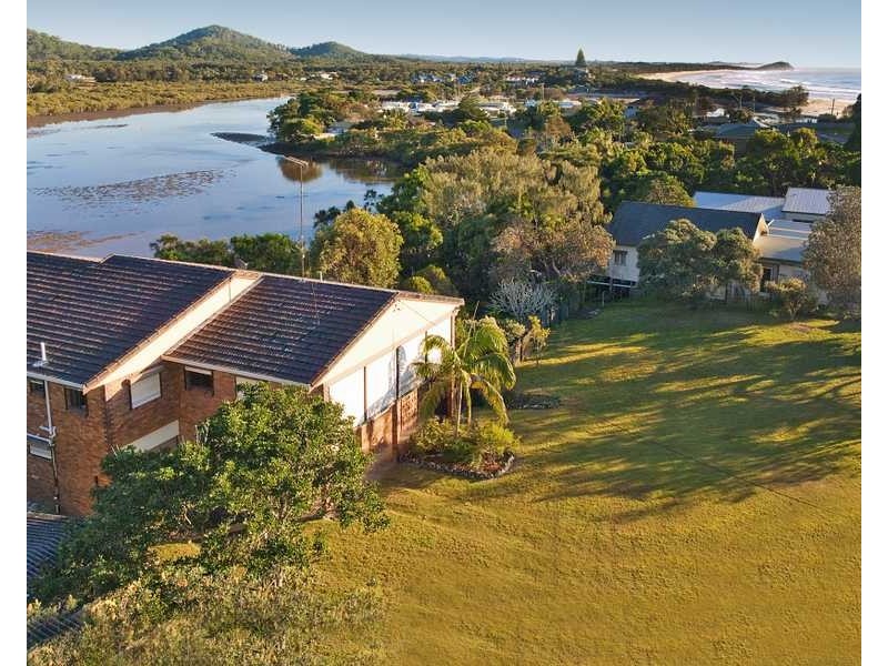33-35 Tweed Coast Road, Hastings Point NSW 2489