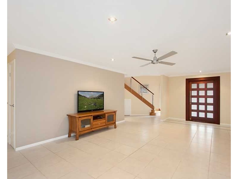 2/1 Pheeny Lane, Casuarina NSW 2487