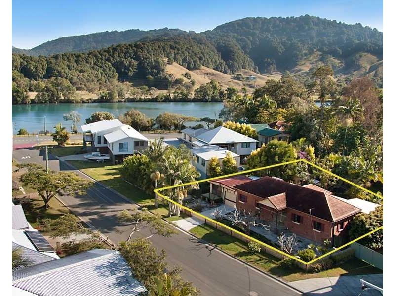 13 Gray Street, Tumbulgum NSW 2490