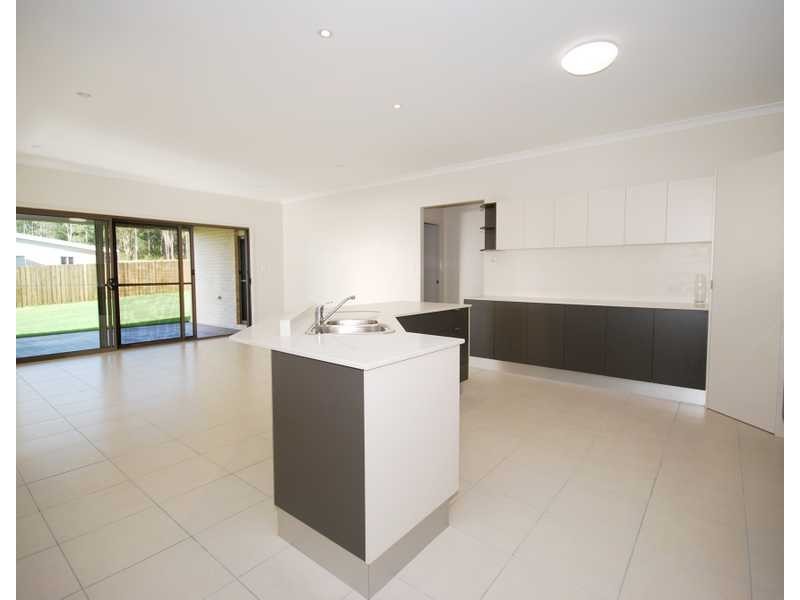 5 Woodfull Crescent, Pottsville NSW 2489