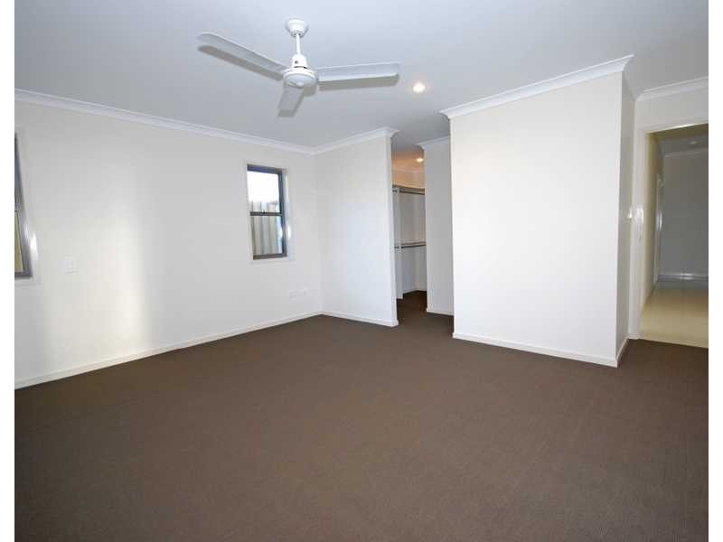 5 Woodfull Crescent, Pottsville NSW 2489