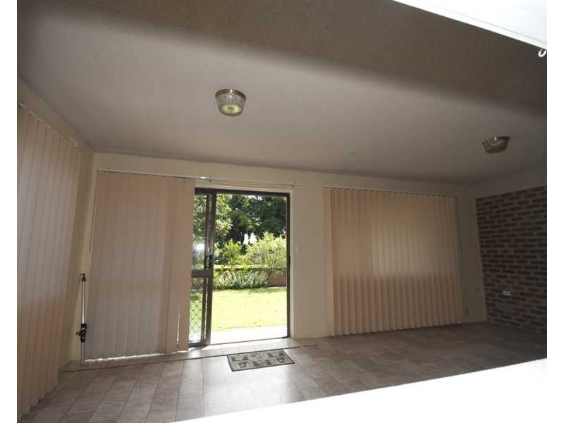 2/12 Dry dock Road, Tweed Heads South NSW 2486