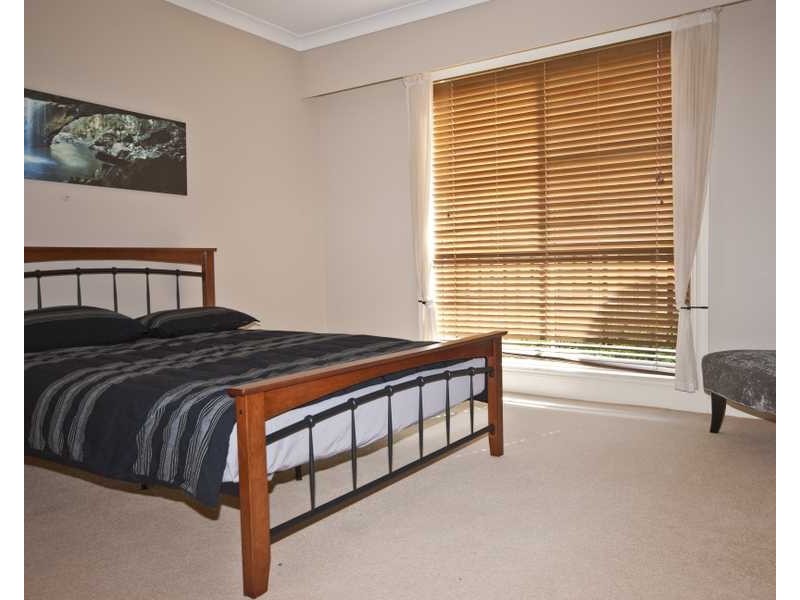 15 Peppermint Place, Banora Point NSW 2486