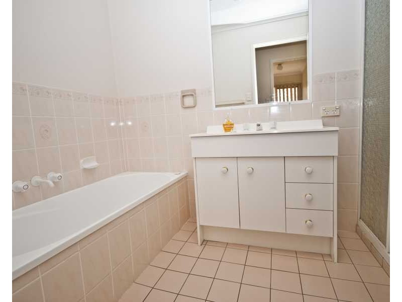 5/1 Cromer Court, Banora Point NSW 2486