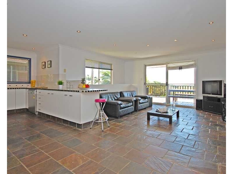 32 Peninsula Drive, Bilambil Heights NSW 2486