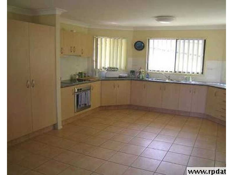 14 Kildare Ave, Banora Point NSW 2486