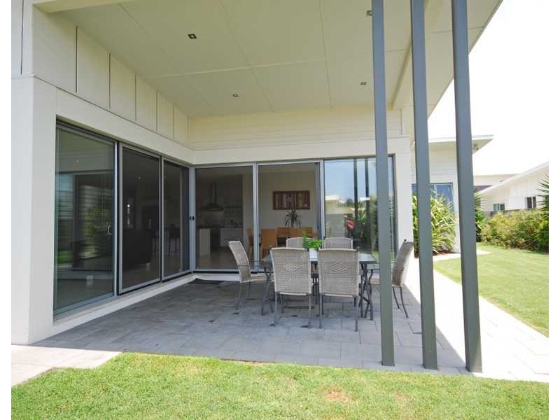 8 Pointbreak Cct, Kingscliff NSW 2487