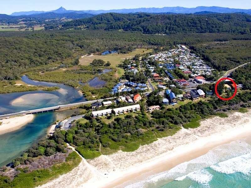 8 Tweed Coast Road, Hastings Point NSW 2489