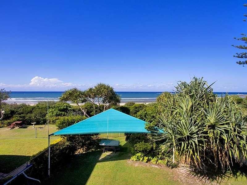 8 Tweed Coast Road, Hastings Point NSW 2489