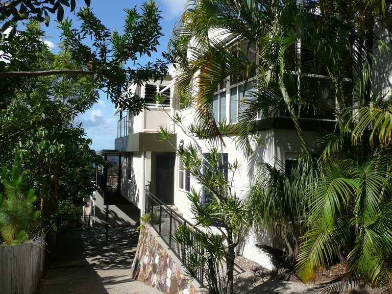 Unit 4/21 Lang St, Coolum Beach QLD 4573
