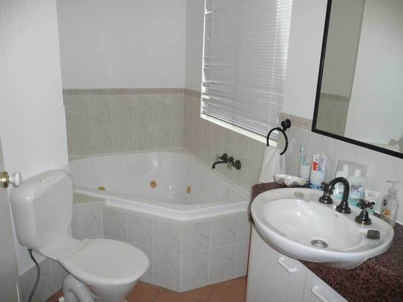 Unit 4/21 Lang St, Coolum Beach QLD 4573