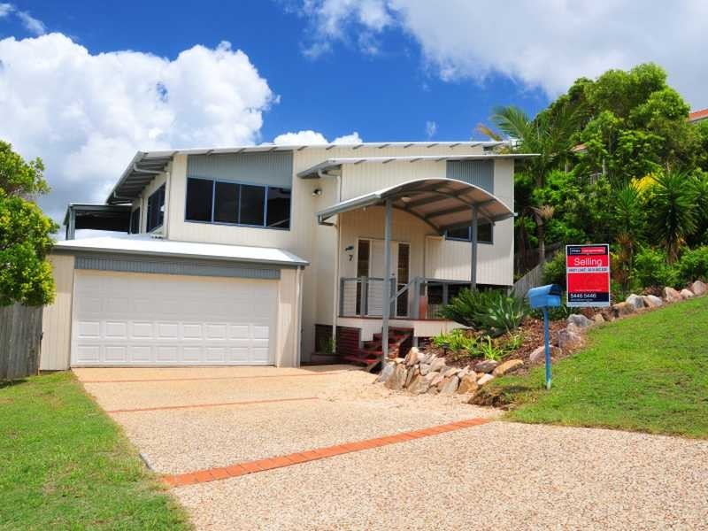 7 Amethyst Place, Yaroomba QLD 4573