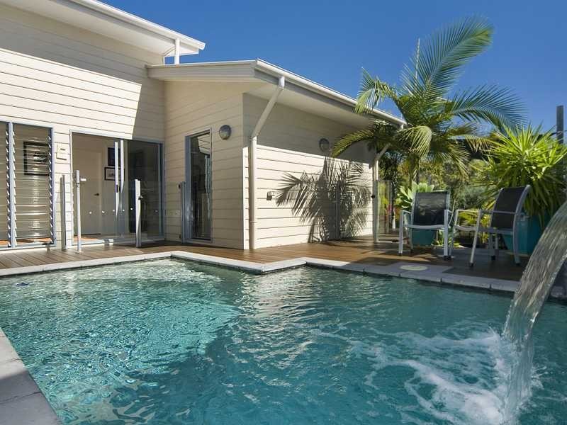 37 Boardrider Crescent, Coolum Beach QLD 4573
