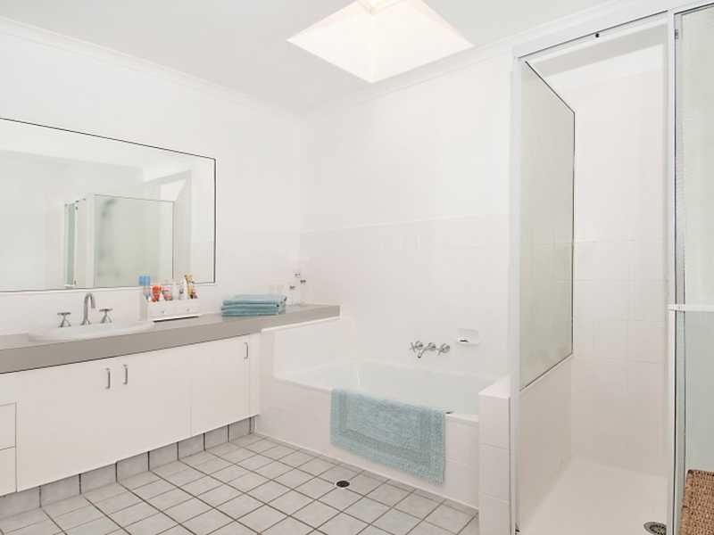 7a Barnes Drive, Buderim QLD 4556