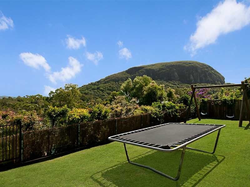 10 Marakari Crescent, Mount Coolum QLD 4573